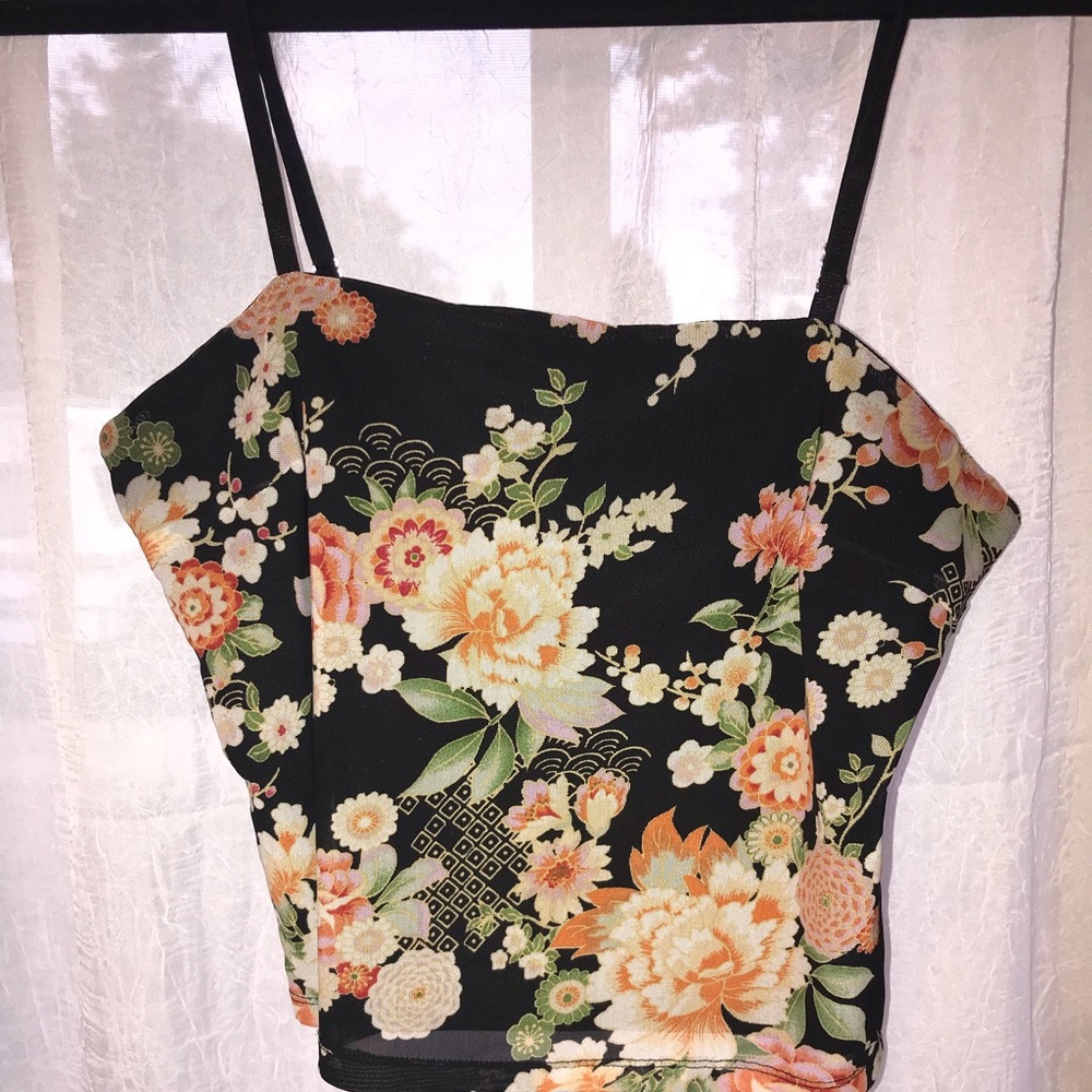 Floral pattern tank top size small forever 21